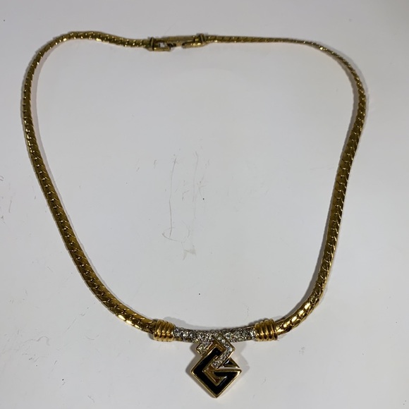 Vintage signed Givenchy necklace - Picture 10 of 11
